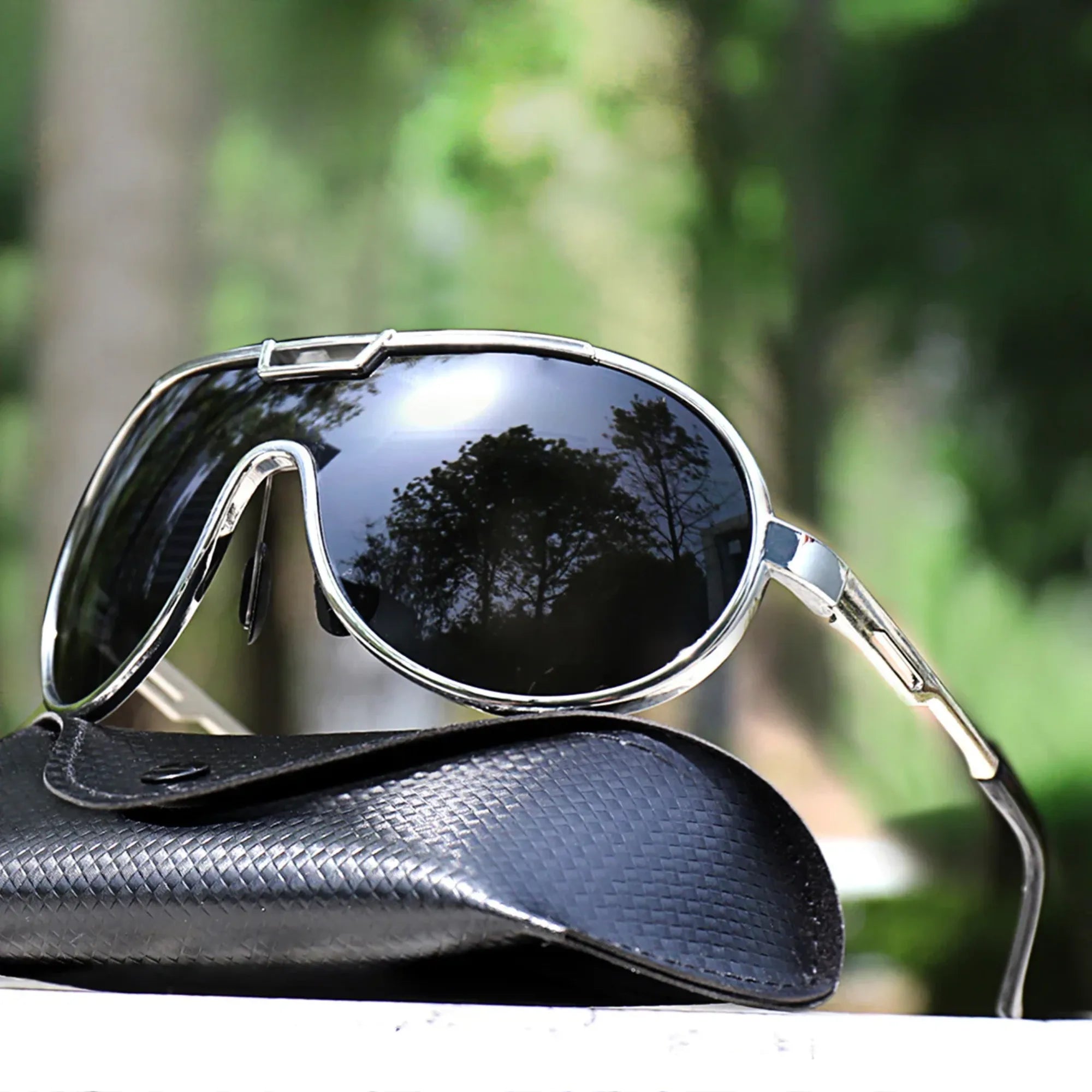 Men's Fishing Sunglasses with PC Frame – Windproof Round Shades with UV Protection for Cycling, Driving & Travel