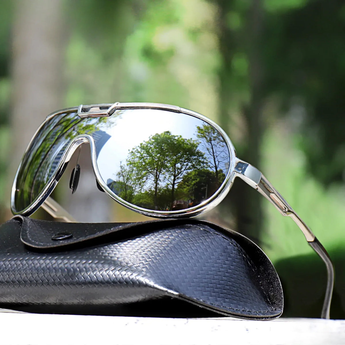 Men's Fishing Sunglasses with PC Frame – Windproof Round Shades with UV Protection for Cycling, Driving & Travel