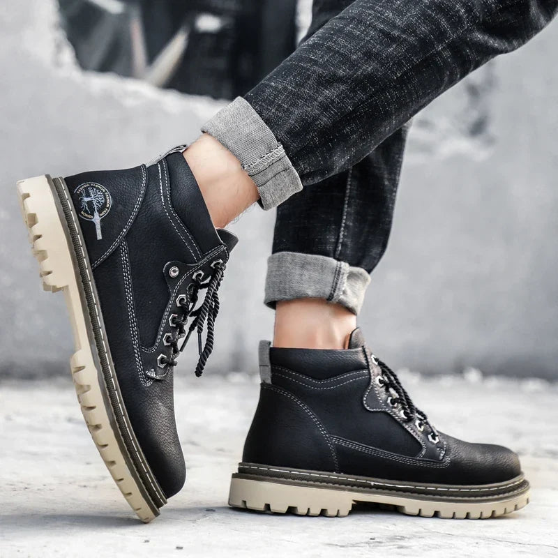 Men's Short Boots in Luxury Leather – Plush Lining, Classic, Motorcycle, Outdoor, Spring/Autumn